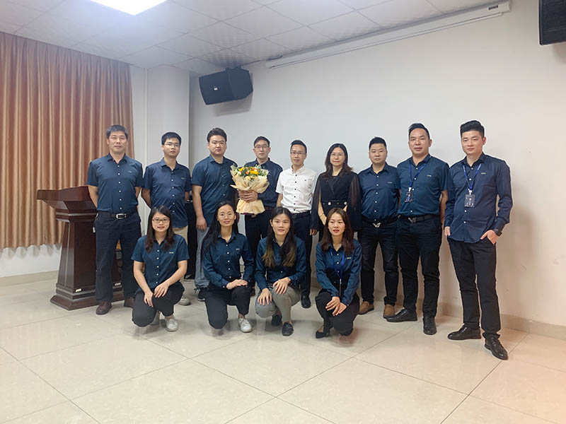 希歐門窗營銷團隊合影